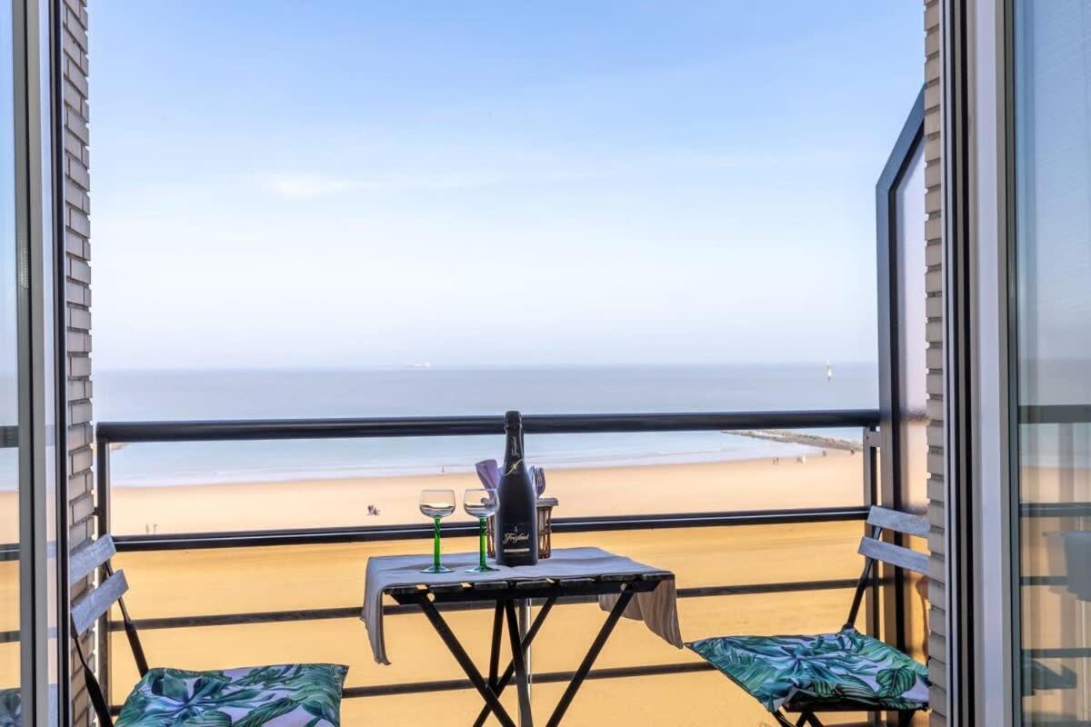 Huswell - Beautiful Spacious Studio With Frontal Sea View Knokke-Heist Luaran gambar
